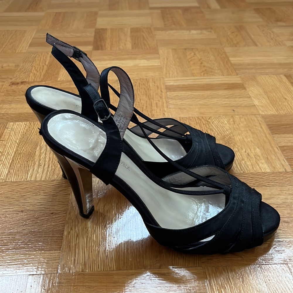 BCBG black satin heels, size 6/36